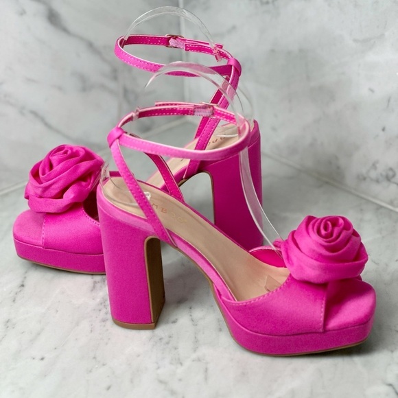 💕‼️‼️New Pink Rosette Platform Various Sizes New In Box - Picture 6 of 7